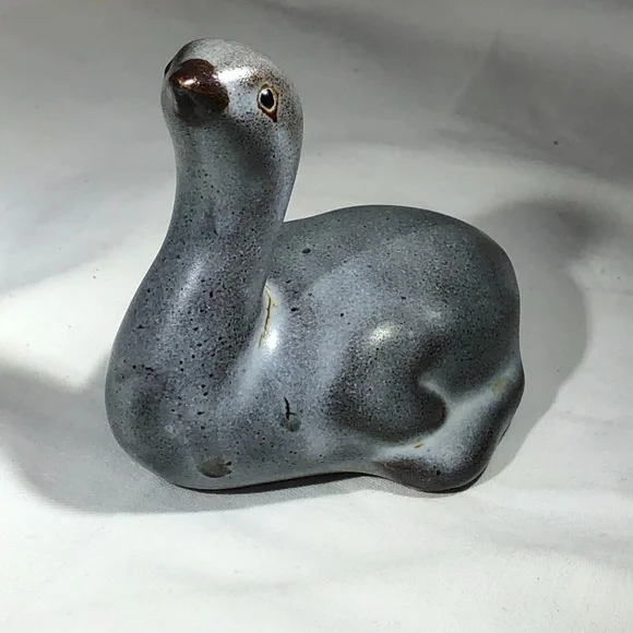VINTAGE PIGEON FORGE POTTERY SWAN